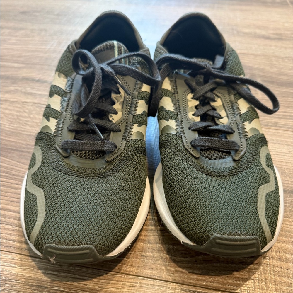 Women’s Adidas Sneakers